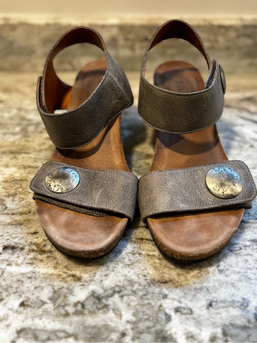Taos Carousel 3 Women’s Metallic Gray Size 40 (9, 9.5) EUC